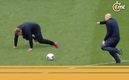 Resbalón de Gerrard es recreado con Klopp, Arteta y Guardiola como protagonistas (Twitter: @nocontextfooty)