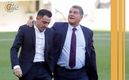 Xavi y Laporta en Camp Nou (EFE)