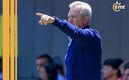 Javier Aguirre da indicaciones (EFE)