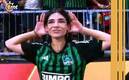 Alana se burla de Chicharito (Captura)