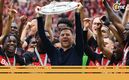 Bayer Leverkusen levantando la Bundesliga (Reuters).