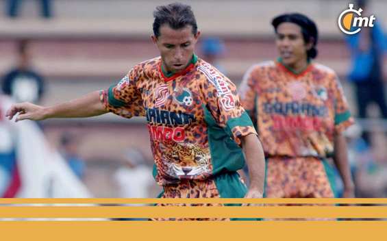 Jaguares de Chiapas y su peculiar uniforme (Foto: Mexsport)