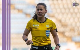 Karen Hernández pitó un juego de las Eliminatorias de la Concacaf (Imago7)