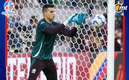 Julio González usa un guante para cuatro dedos. (Foto: Imago7)