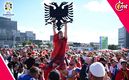 Aficionados albaneses previo al juego ante Croacia en la Eurocopa (Reuters)