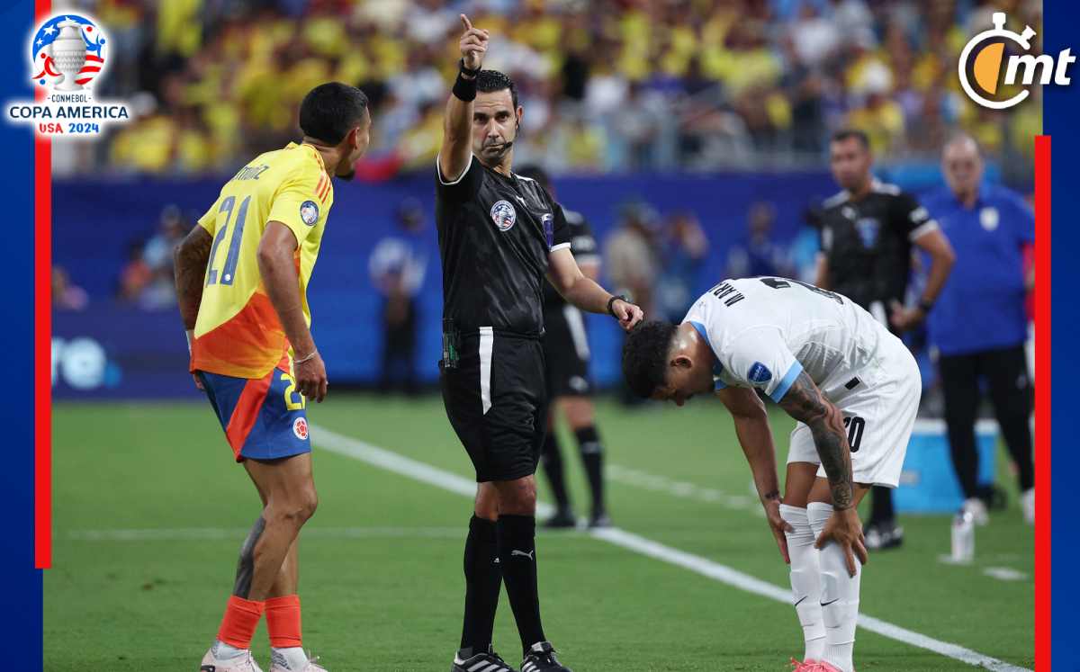 César Ramos Palazuelos ya dio de qué hablar en el Uruguay vs Colombia (Foto: AFP)