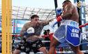 Andy Ruiz golpea a Miller (@Turki_alalshikh)