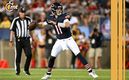 Brett Rypien destacó en la ausencia del QB titular, Caleb Williams (AFP)