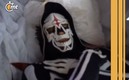 La Parka aparece en la lucha de ataúd en Triplemanía 32 (Captura X)