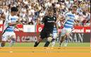 Santi Giménez se luce con DOBLETE en goleada del Feyenoord (AFP)
