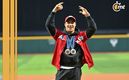 Osmar Olvera lanzó la primera bola del encuentro (X: @DiablosRojosMX)