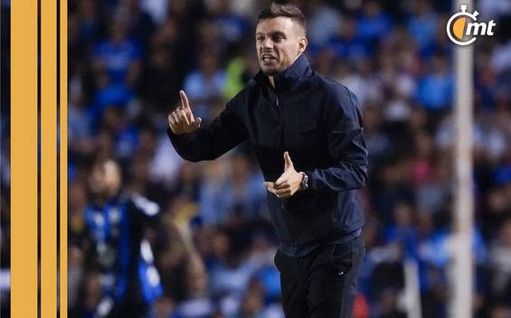Martín Anselmi da indicaciones a sus dirigidos (Imago7)