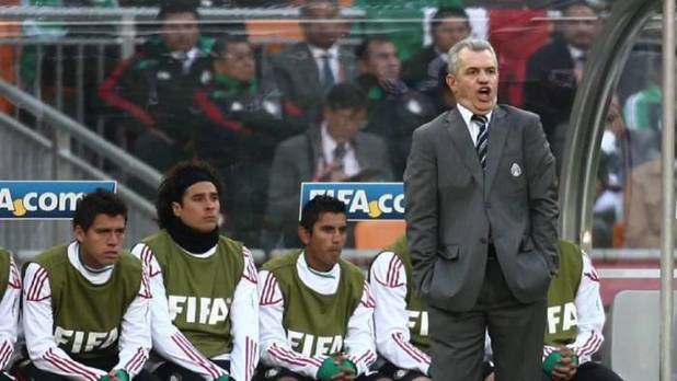 Vasco Aguirre dejó a Ochoa como suplente en Sudáfrica 2010 (Mexsport)