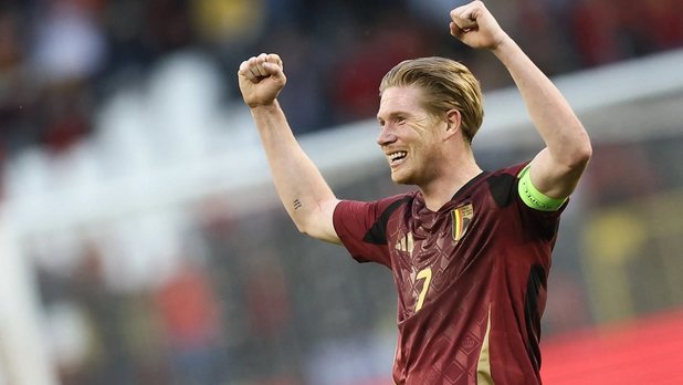 Kevin de Bruyne brilló ante Israel (Foto: AFP)