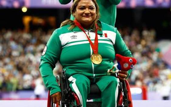 Gloria Garza, con su medalla de oro en París 2024 (Reuters)
