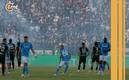 Cagliari vs Napoli fue detenido 7 minutos por pelea entre aficiones (especial)