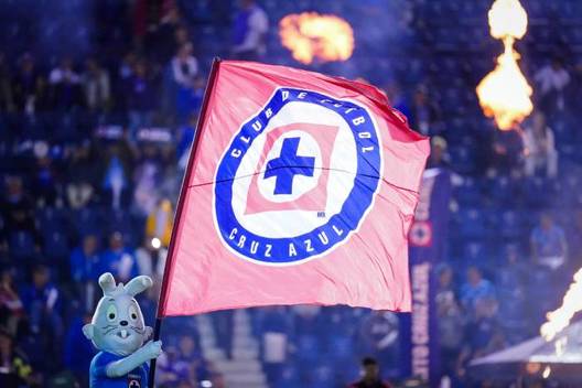 Bandera de Cruz Azul en el Estadio Ciudad de los Deportes (Imago7)