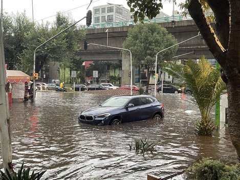 intensas lluvias que provocaron inundaciones en CDMX. Foto: X/@rmsakim