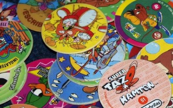 Los tazos cautivaron a los niños. (Foto: La Vanguardia)