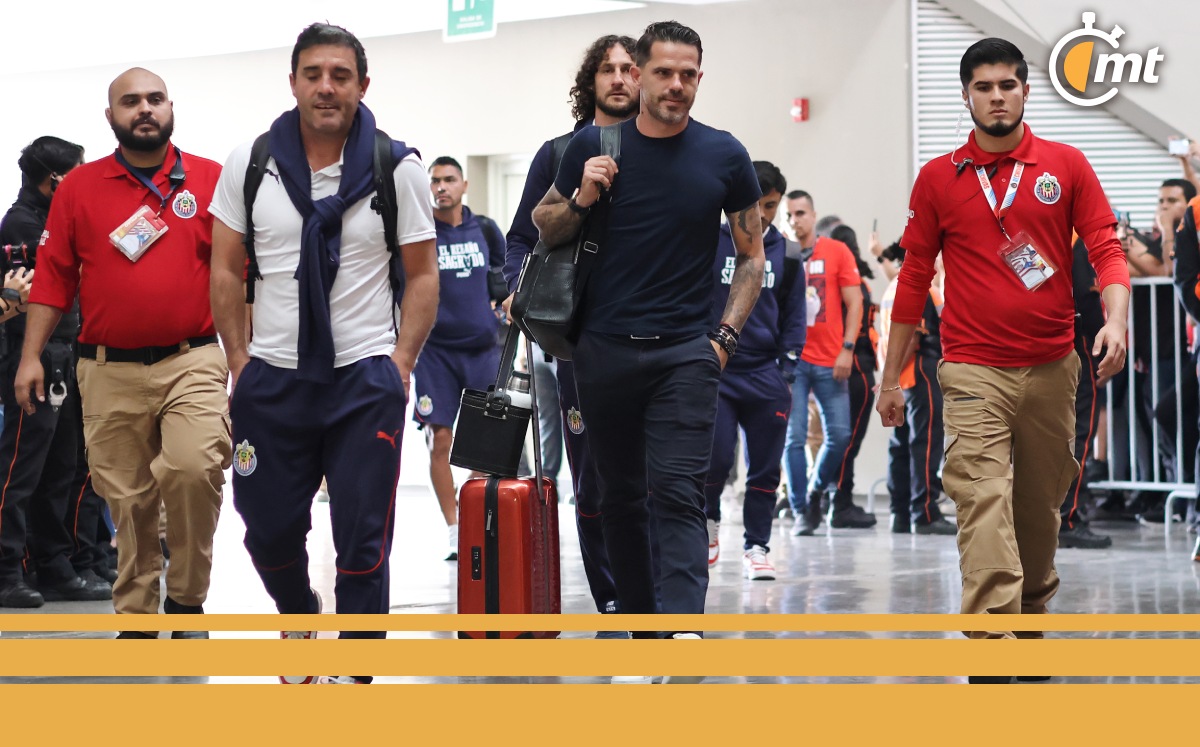 Fernando Gago, al momento de ser abucheado (Imago7)