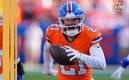 Riley Moss celebra una intercepción con los Broncos (Reuters)