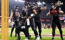 Kyler Murray celebra un touchdown ante Chargers (Reuters)