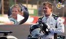 Fan besa a Brad Pitt en el GP de México y su reacción se vuelve viral
