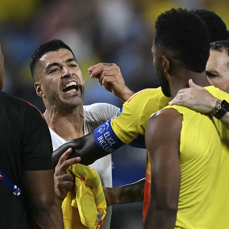 La bronca entre Uruguay contra Colombia en semifinales. (FOTO: AFP)