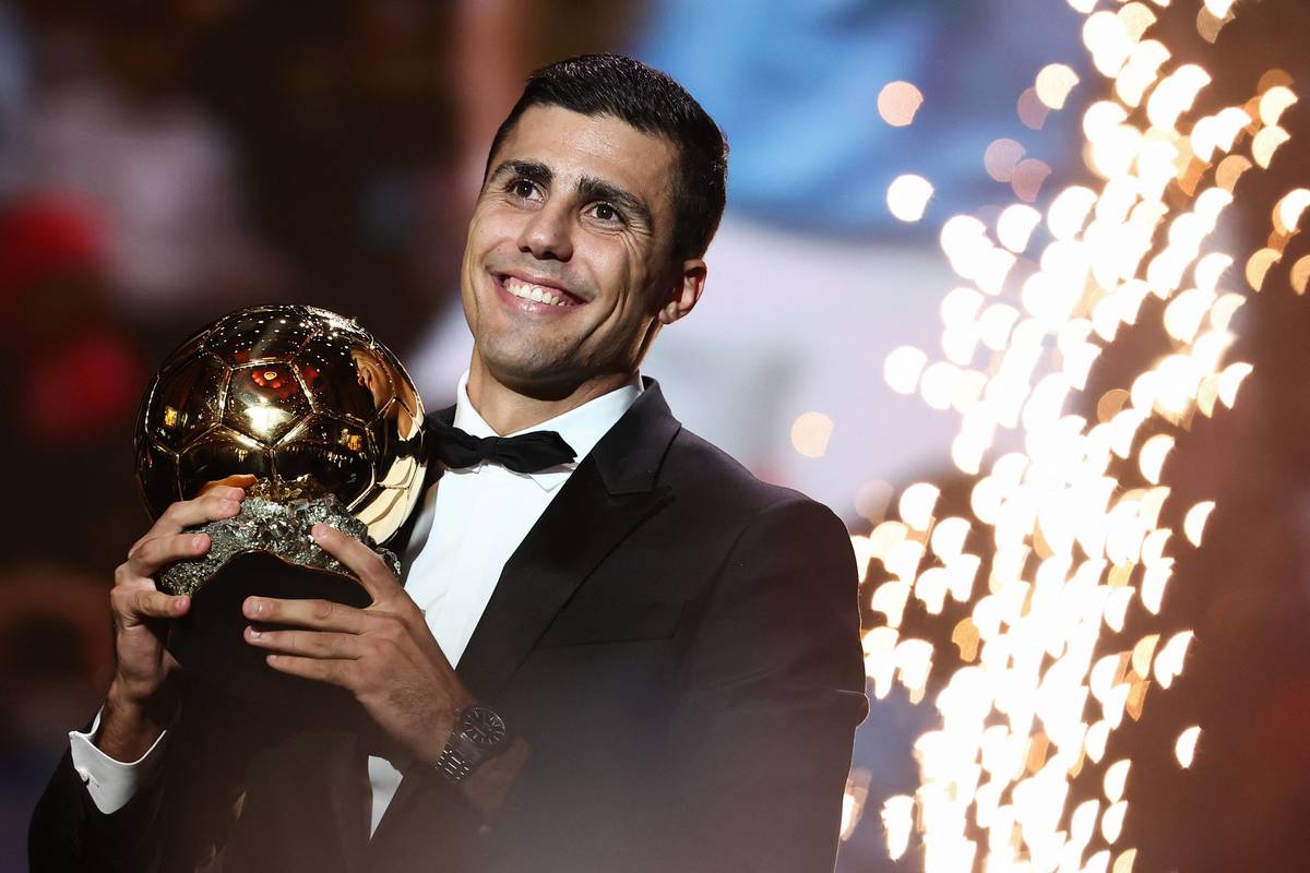 Rodri levantó el Balón de Oro del 2024 (Foto: AFP)