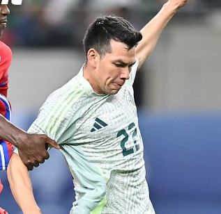 Lozano deberá esperar para su regreso; Quiñones vuelve por primera vez desde que juega en Arabia (Imago7)