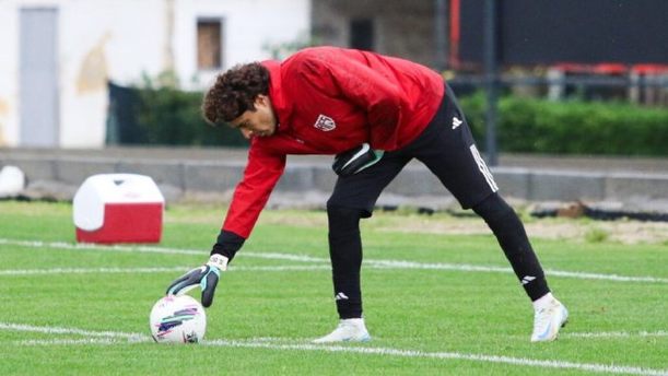 Ochoa, en una práctica con el AVS (@afs_viladasaves)