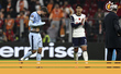 Bentancur se disculpó con Son Heung-min. (FOTO: AFP)