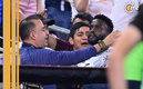 Stiven Mendoza tuvo altercado con aficionado. (FOTO: Mexsport)