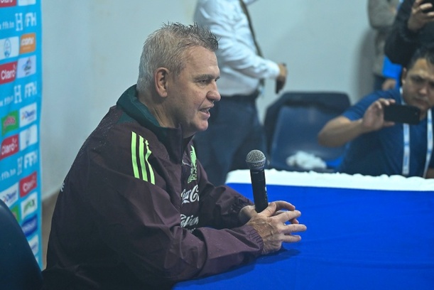 Javier Aguirre, en conferencia de prensa (Imago7)