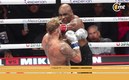 Mike Tyson poco pudo hacer ante Jake Paul (Reuters)