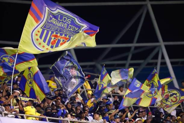 Afición de América apoya al equipo en Puebla (Imago7)