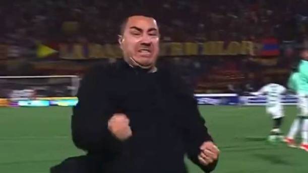 Festejo de Efraín Juárez contra Independiente Medellín (Captura)