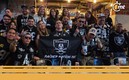 Afición de los Raiders apoyando a su equipo (Foto: Ricardo Olivares)