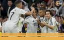 Festejo de Mbappé con sus compañeros (EFE)