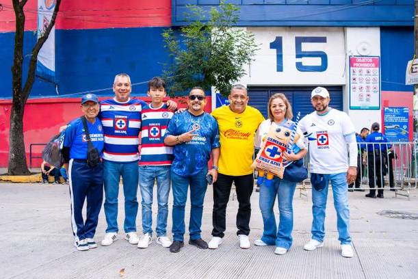 Afición de Cruz Azul y América en el Estadio Ciudad de los Deportes (Imago7)