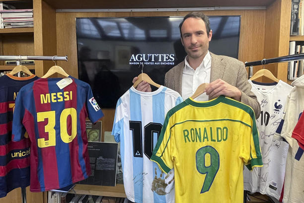 Subasta, playera de Ronaldo en el Mundial (Foto: EFE)