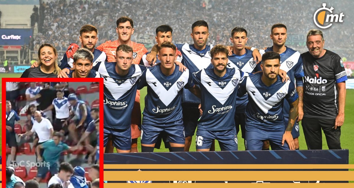 Varios jugadores de Vélez se enfrentaron con aficionados en las gradas (AFP | X @TyCSports)
