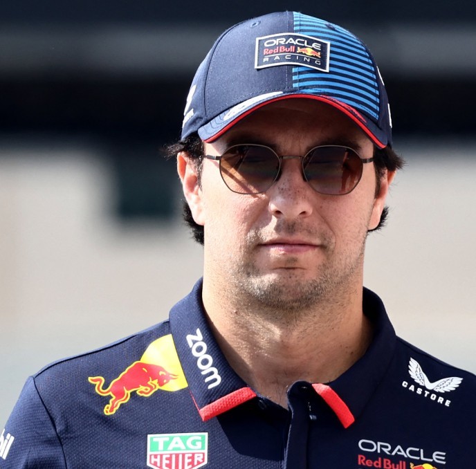 Checo Pérez dejó de ser piloto de Red Bull en F1 (Reuters)