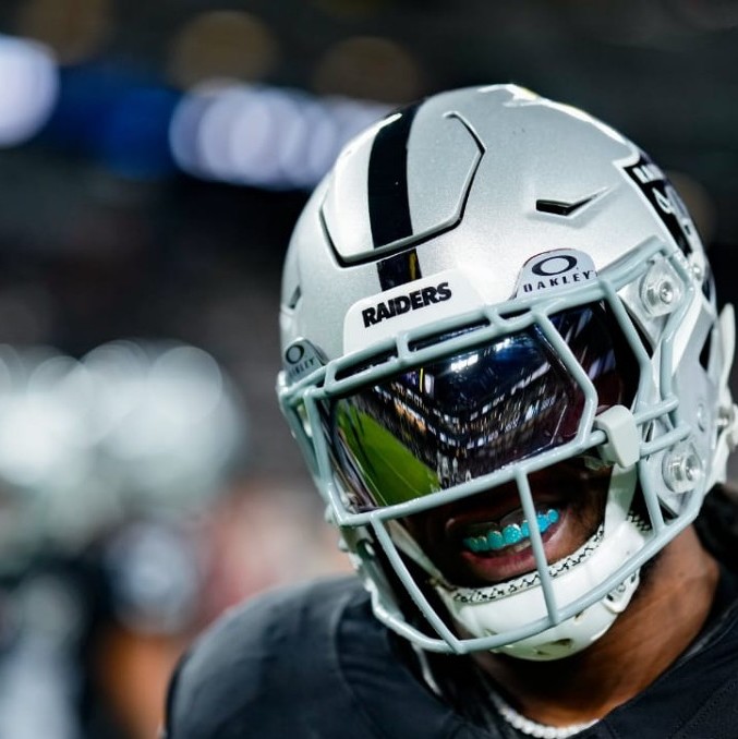 Las Vegas tienen el objetivo de terminar con dignidad este 2024 (@Raiders)