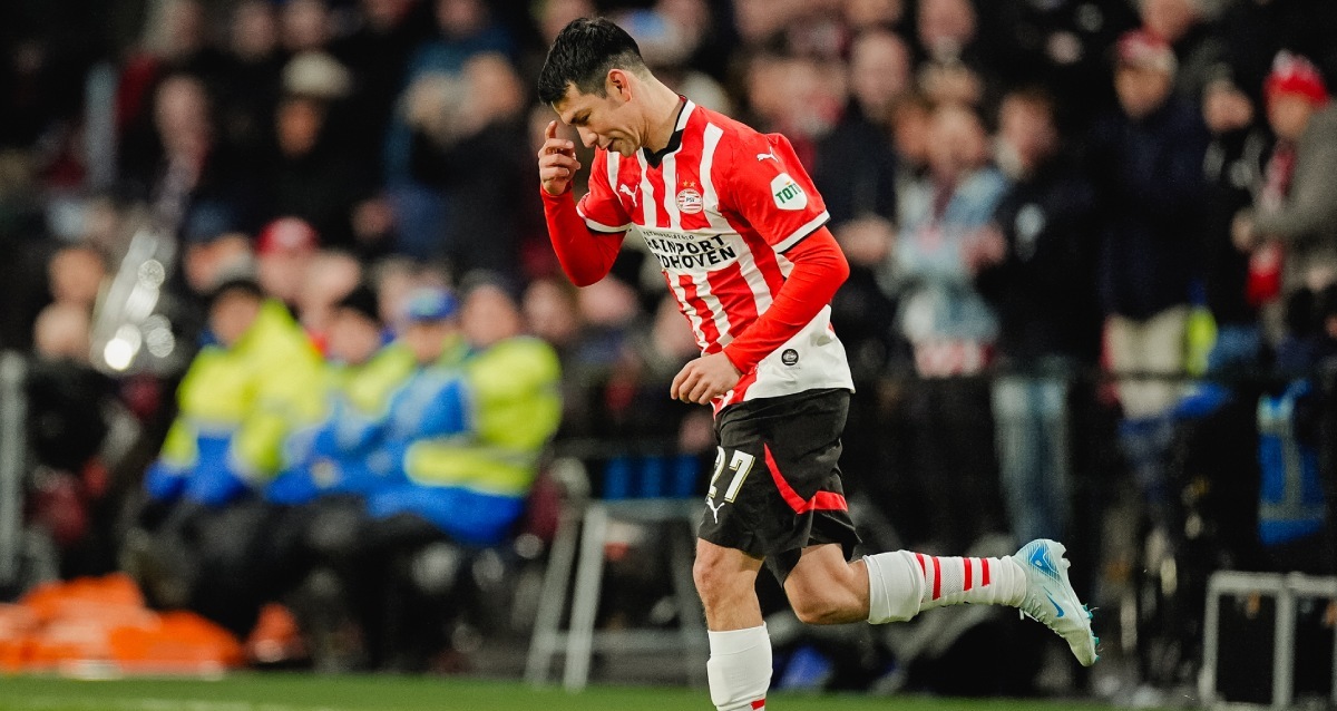 PSV goleó 3-0 al Feyenoord (X @PSV)