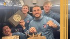 Luis Suárez da regalo a jugadores del Atleti por vencer al Barça (Foto: @koke6)