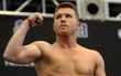 Canelo Álvarez, durante un pesaje (Reuters)
