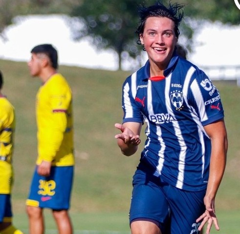 Lucca Joel Vuoso y Aldo Patricio De Nigris destacan en inferiores (Foto: captura @rayados_fb / @luccajoel)