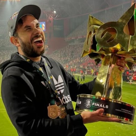 Werevertumorro defiende a Chicharito (Foto: Especial)