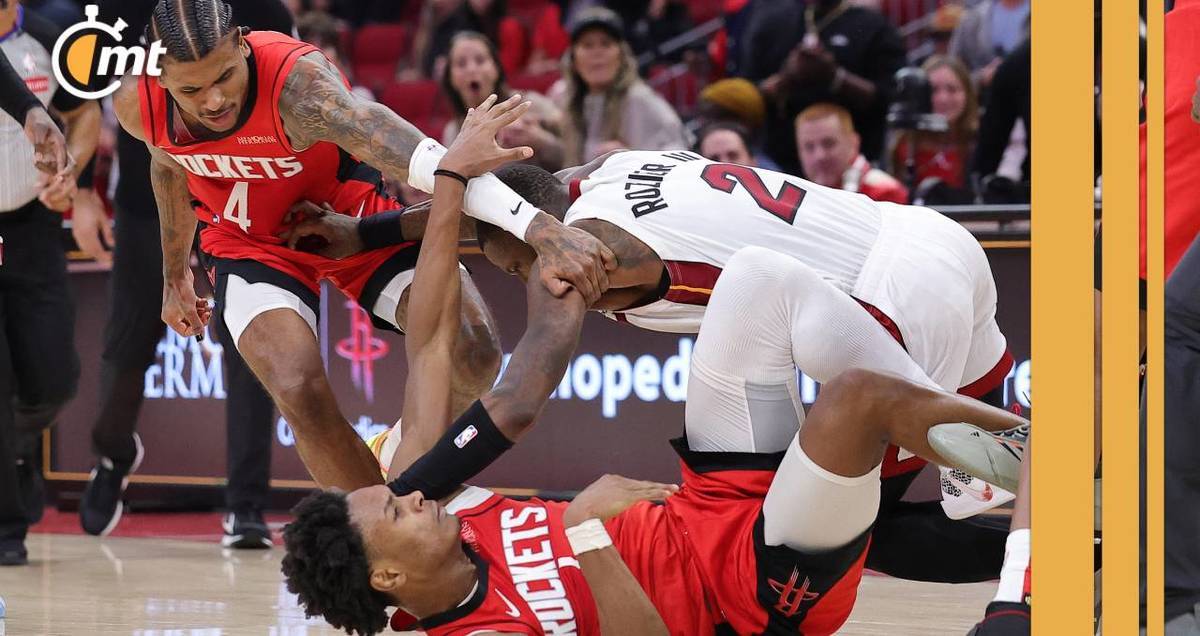 Thompson y Rozier se empujaron en la duela de los Rockets (AFP).